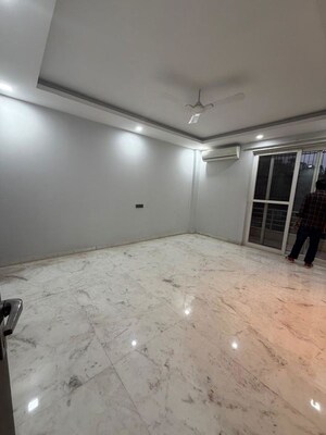 Room in 6+ BHK Independent House at Ansal API Esencia, Sector 67 – for Sale