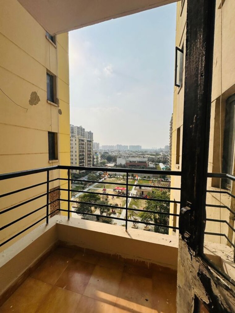 Balcony, rps-savana 3 Bedroom 1249 Sq.Ft. Apartment In Sector 88 Faridabad 10235369