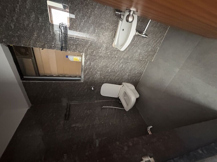 Bathroom, pant nagar 1 Bedroom 435 Sq.Ft. Apartment In Pant Nagar Mumbai 10235400