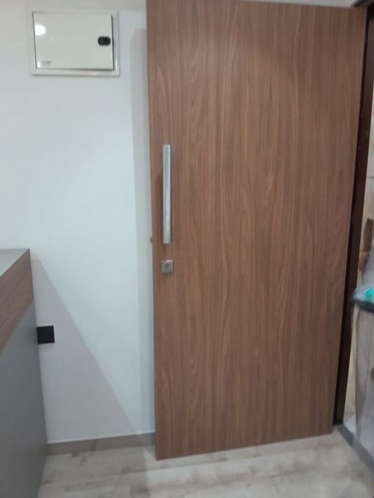 Room, nootan-center-point Commercial Office Space 513 Sq.Ft. In Kandivali West Mumbai 10235407