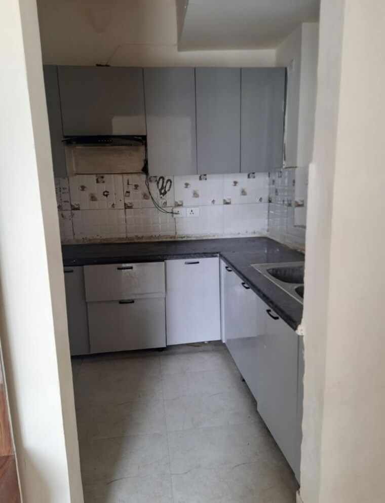 Kitchen, sds-nri-residency-omega-ii 3 Bedroom 1360 Sq.Ft. Apartment In Omega Ii Greater Noida Greater Noida 10235404