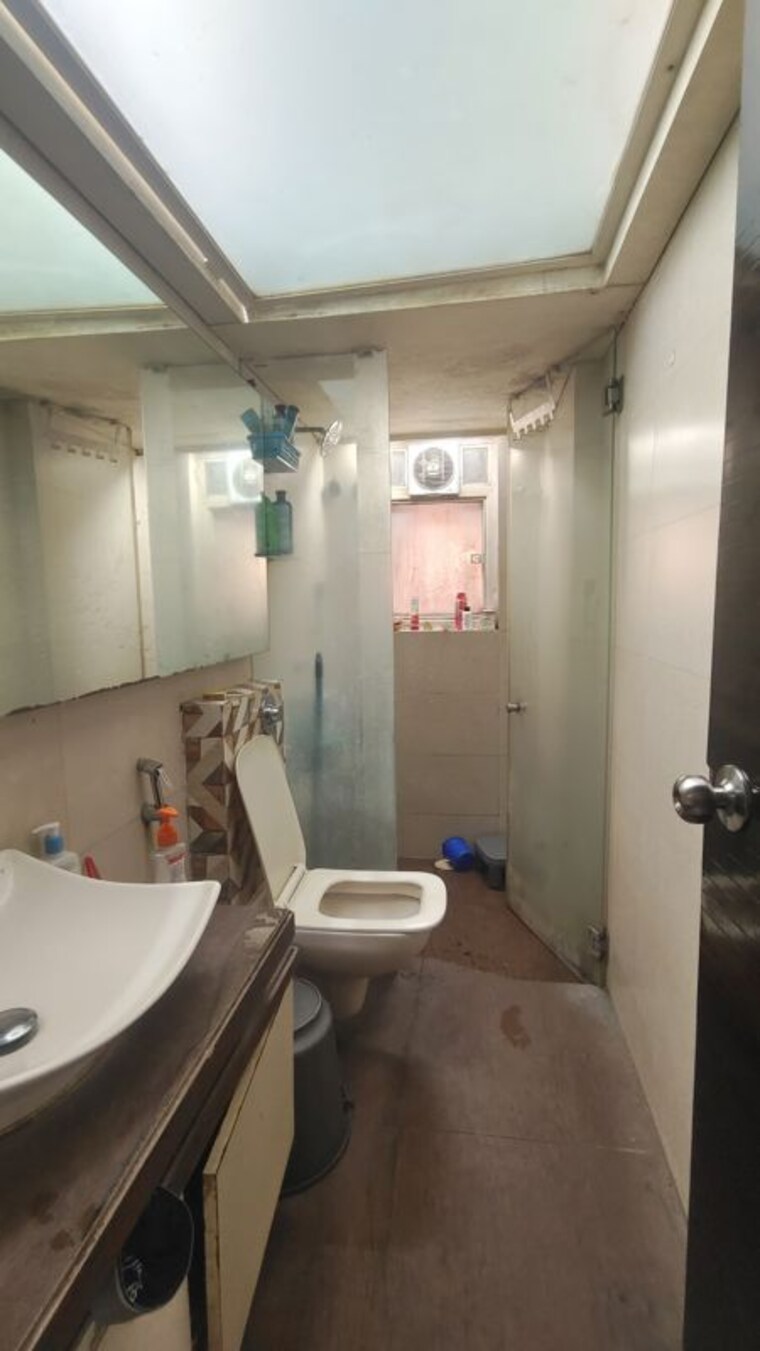 Bathroom, rustomjee-elanza 2 Bedroom 650 Sq.Ft. Apartment In Malad West Mumbai 10235416