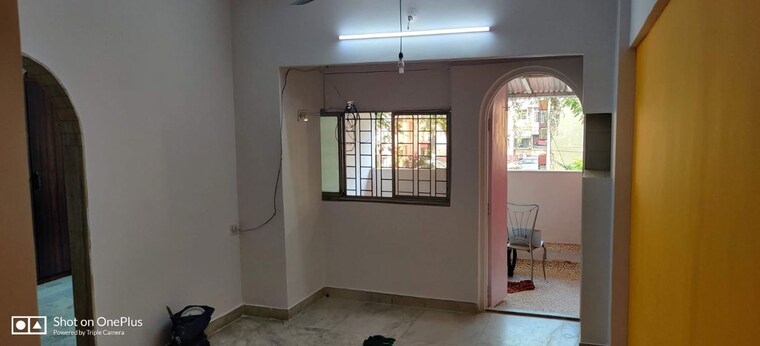 Room, goregaon west 1 Bedroom 450 Sq.Ft. Apartment In Goregaon West Mumbai 10235458