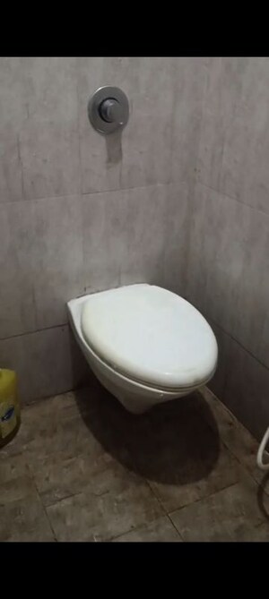 Bathroom in 1 BHK Apartment at Goregaon West – for Sale