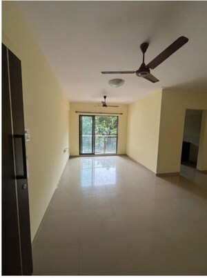 2 BHK Apartment For Rent in Lodha Sterling, Kolshet Road
