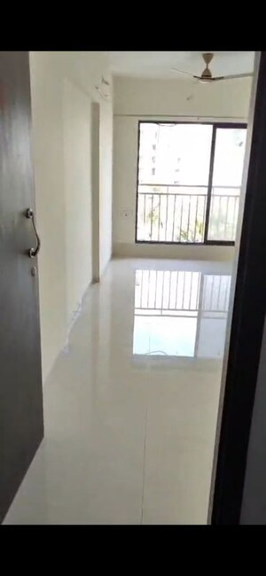 1 BHK Apartment For Sale in Oxford Navrang Crystal, Goregaon West