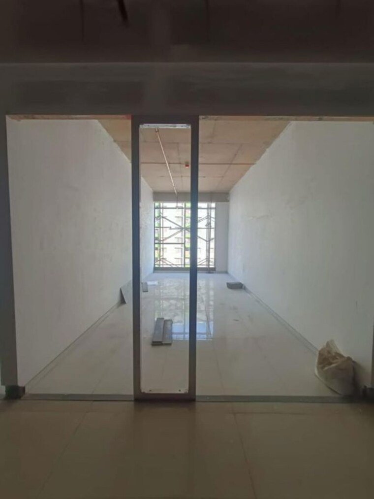 Room, vinode-vantage-capital Commercial Office Space 210 Sq.Ft. In Hinjewadi Pune 10235476