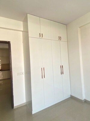 2 BHK Apartment For Rent in Omaxe R2, Gomti Nagar