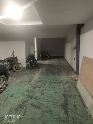 Parking in 1.5 BHK Builder Floor at Chattarpur – for Rent