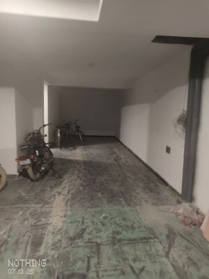 Parking in 1.5 BHK Builder Floor at Chattarpur – for Rent