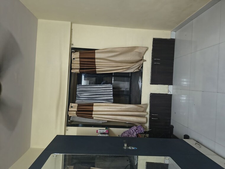 Room, tilak nagar 1 Bedroom 300 Sq.Ft. Apartment In Tilak Nagar Mumbai 10235488