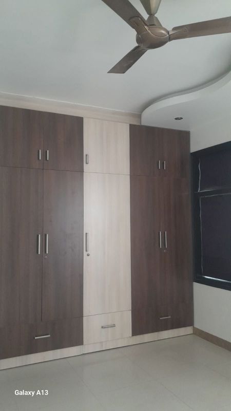 3 BHK + Pooja Room Builder Floor For Rent in Unitech South City II