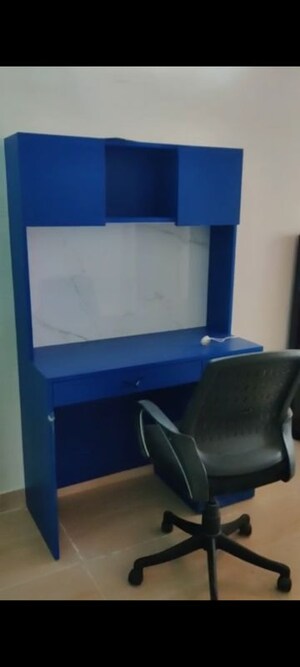 Master Bedroom in 1 RK Apartment at Gaur City 2 - 14th Avenue, Sector 16c Greater Noida – for Rent