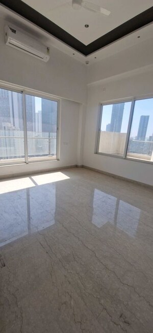 Room in 3 BHK Apartment at Indiabulls Sky Forest, Lower Parel – for Rent