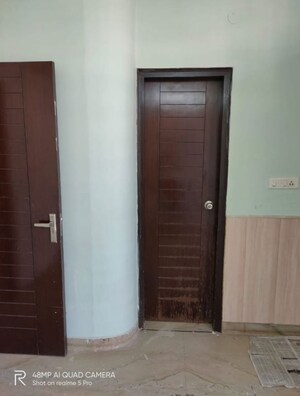 Room in 3 BHK Builder Floor at Green Wood City, Sector 45 – for Rent