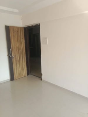 Room in 1 BHK Apartment at Navkar Tower Part 1, Naigaon East – for Rent