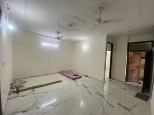 Room in 3 BHK Builder Floor at Palm Residency Chhatarpur, Chattarpur – for Rent