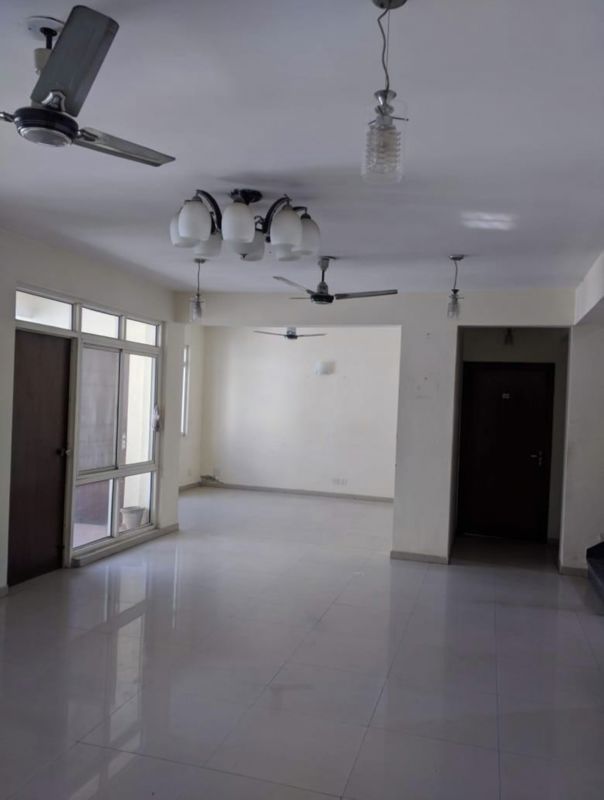 4 BHK 3200 Sq.Ft. Apartment in Omaxe NRI City Center