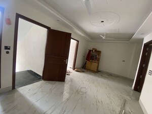 Bathroom in 2 BHK Builder Floor at Palm Residency Chhatarpur, Chattarpur – for Rent