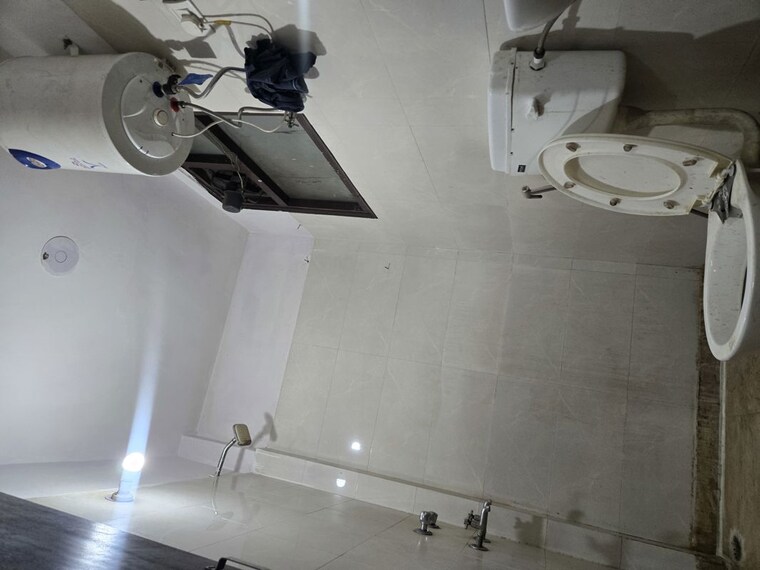 Bathroom, kohli-one-malibu-town 1 Bedroom 600 Sq.Ft. Builder Floor In Sector 47 Gurgaon 10235564