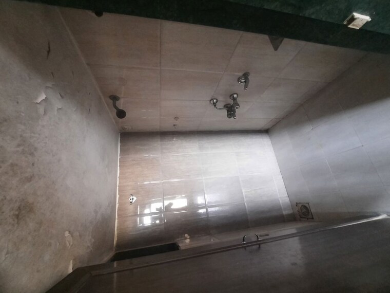 Bathroom, thane west 1 RK 245 Sq.Ft. Apartment In Thane West Thane 10235563