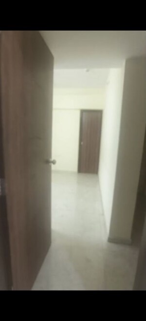 3 BHK Apartment For Rent in Lodha Amara, Kolshet Road