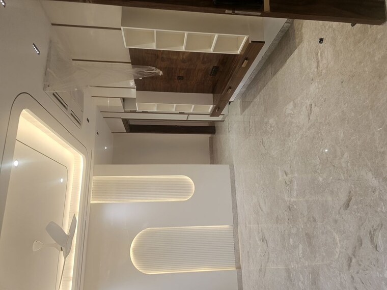 Room, ram vihar 3 Bedroom 190 Sq.Yd. Builder Floor In Ram Vihar Delhi 10154463