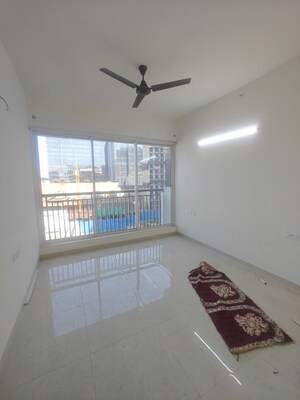 Room in 2.5 BHK Apartment at Seawoods Sector 40 – for Sale