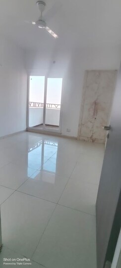 3 BHK + Servant Room Villa For Sale in Amrapali Grand