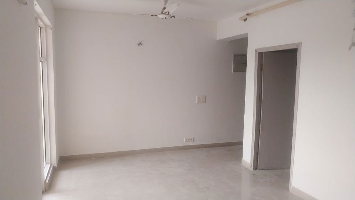 2 BHK Apartment For Sale in Spring Meadows
