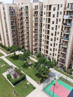 4 BHK + Basement Apartment For Rent in BPTP Park Elite Premium