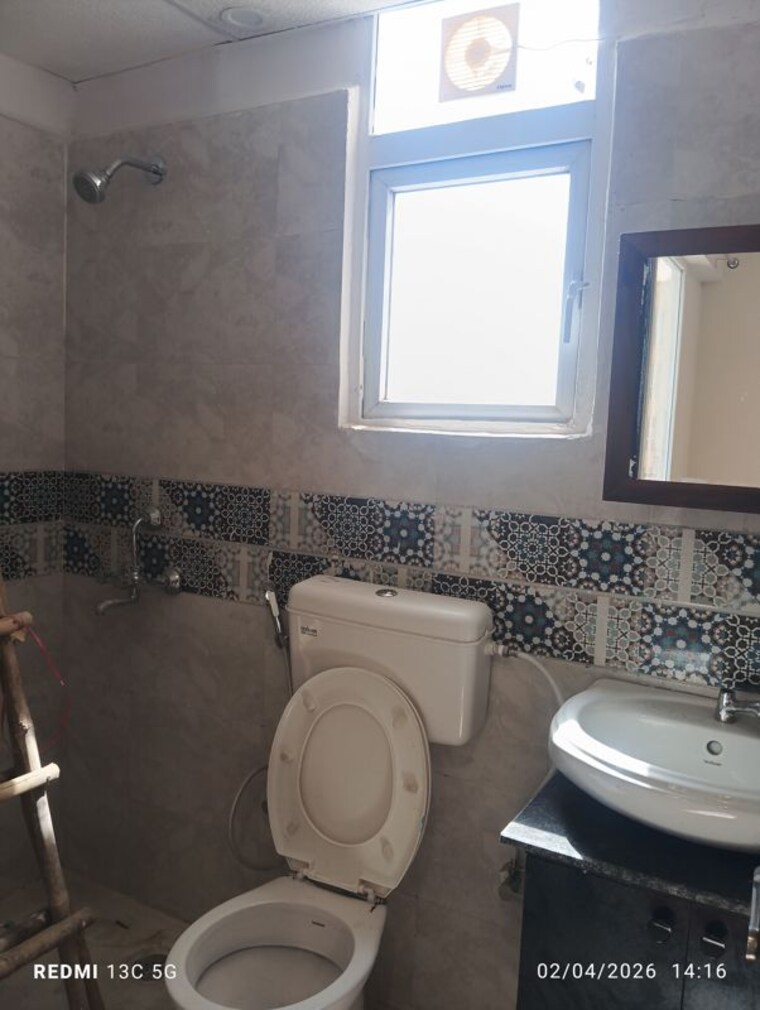 Bathroom, signature-global-prime-phase-2 2 Bedroom 1200 Sq.Ft. Apartment In Sector 63a Gurgaon 10235666