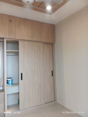 Room in 2 BHK Apartment at Signature Global Prime Phase 2, Sector 63a – for Rent