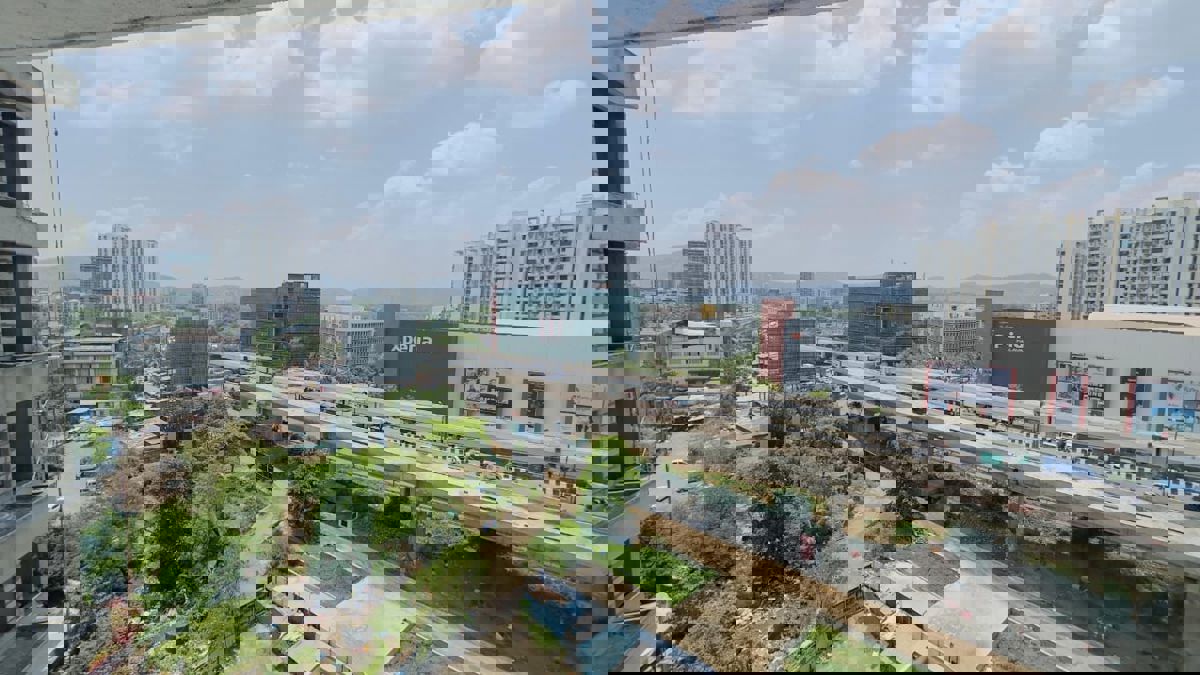 1 BHK 555 Sq.Ft. Apartment in Shantiratna The Cennet