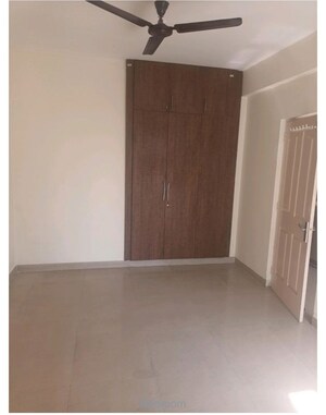 Room in 2 BHK Apartment at Mapsko Paradise, Sector 83 – for Sale