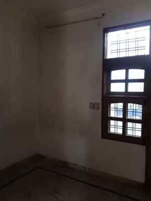 Room in 2 BHK Builder Floor at Huda – for Rent