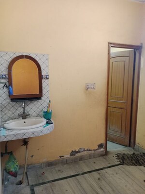 Bathroom in 1.5 BHK Builder Floor at Huda – for Rent