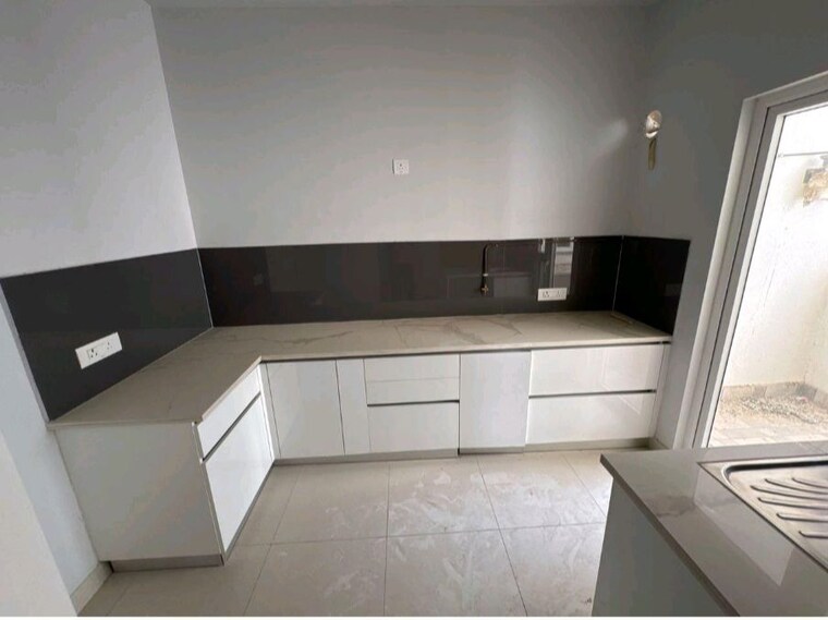 Kitchen, central-park-flower-valley 3 Bedroom 1789 Sq.Ft. Apartment In Sohna Sector 33 Gurgaon 10235773
