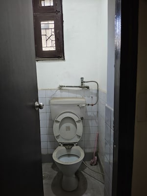 Bathroom in 2 BHK Apartment at Ip Extension – for Rent