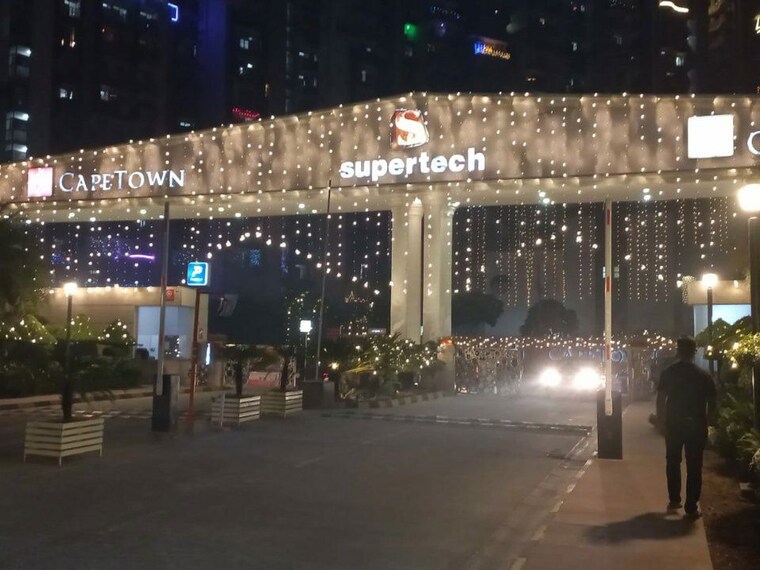 Exterior View, supertech-cape-town 2.5 Bedroom 1150 Sq.Ft. Apartment In Sector 74 Noida 10153155