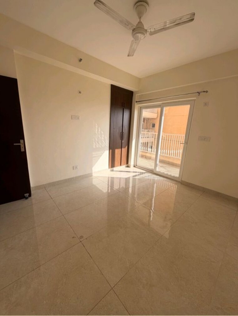 Room, eldeco-acclaim 3 Bedroom 2122 Sq.Ft. Apartment In Sohna Sector 2 Gurgaon 10235809