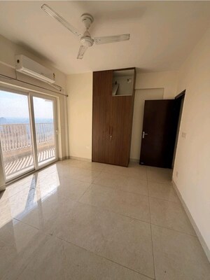 Room in 3 BHK Apartment at Eldeco Acclaim, Sohna Sector 2 – for Rent
