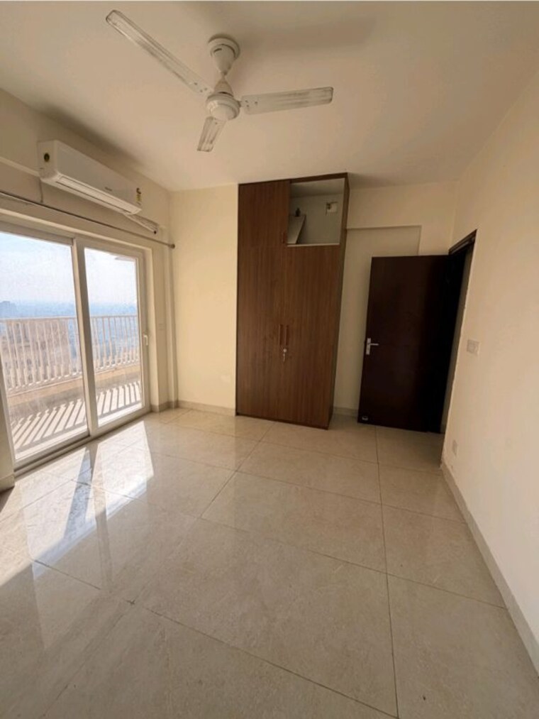Room, eldeco-acclaim 3 Bedroom 2122 Sq.Ft. Apartment In Sohna Sector 2 Gurgaon 10235809