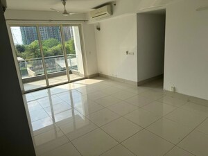 Room in 2.5 BHK Apartment at M3M Escala, Sector 70a – for Sale