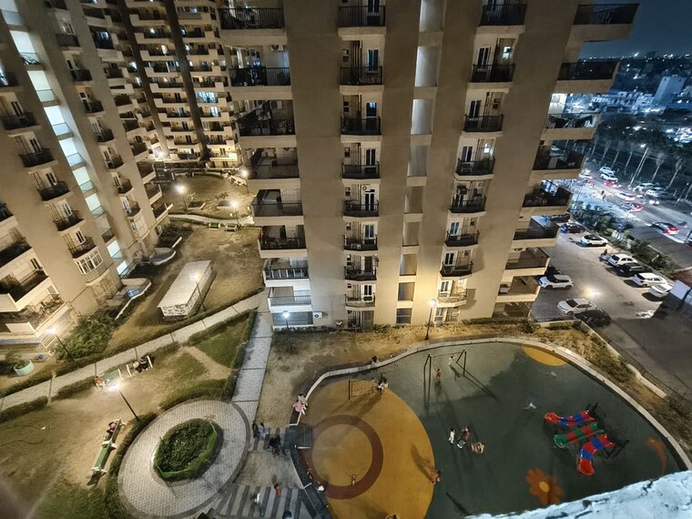 Exterior View, gaur-city-2-14th-avenue 2 Bedroom 855 Sq.Ft. Apartment In Sector 16c Greater Noida Greater Noida 10235843
