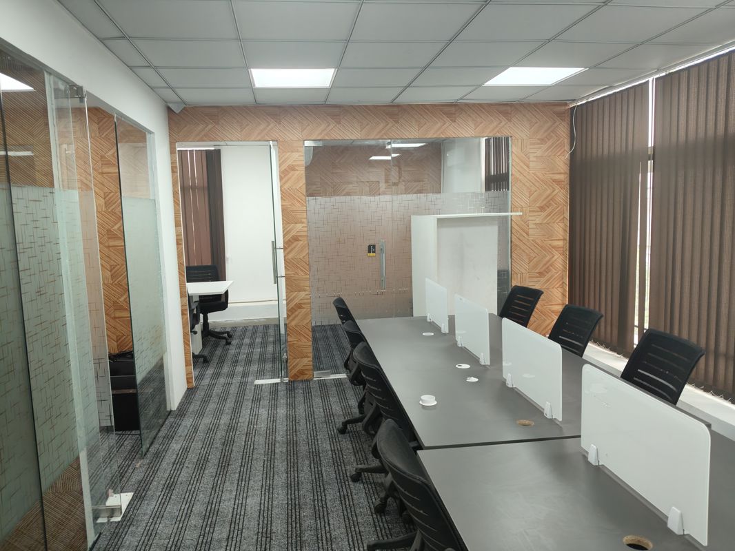 Office Space For Rent in Sector 63