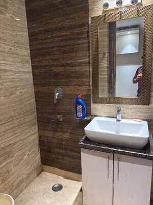 Furnished Amenities in 2 BHK Apartment at Amar Colony – for Rent