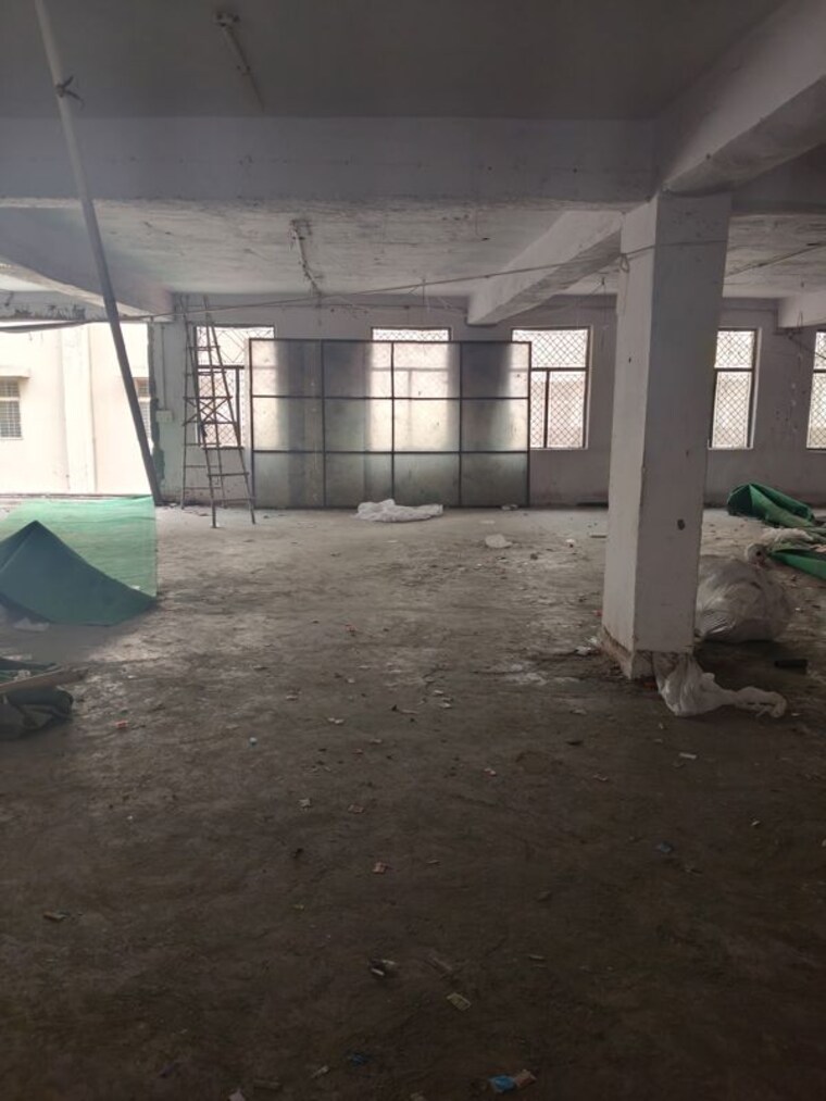  Parking, sector 63 Commercial Warehouse 55000 Sq.Yd. In Sector 63 Noida 10235879