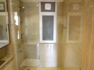 Room in 2.5 BHK Builder Floor at Signature Global City 92, Sector 92 – for Sale