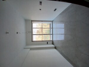 Room in 1 BHK Apartment at Abhinandan CHS Goregaon, Goregaon East – for Rent